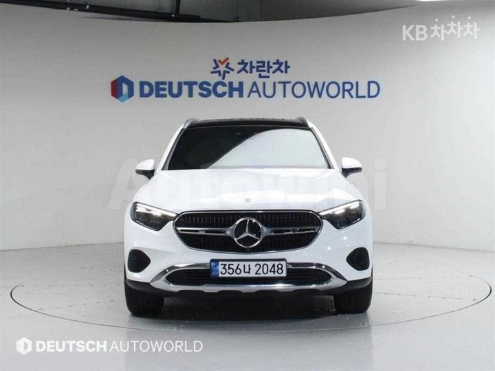 Mercedes Benz GLC Class 2024 — 3