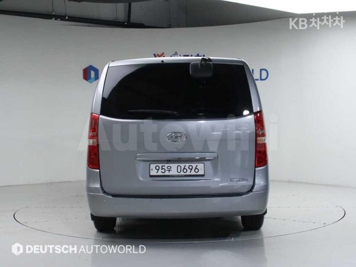 Hyundai Starex 2018 — 4