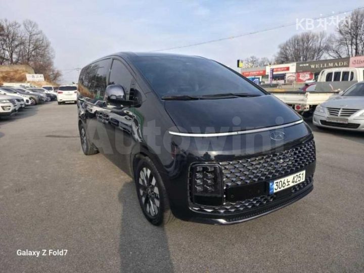 Hyundai Staria 2022 — 2
