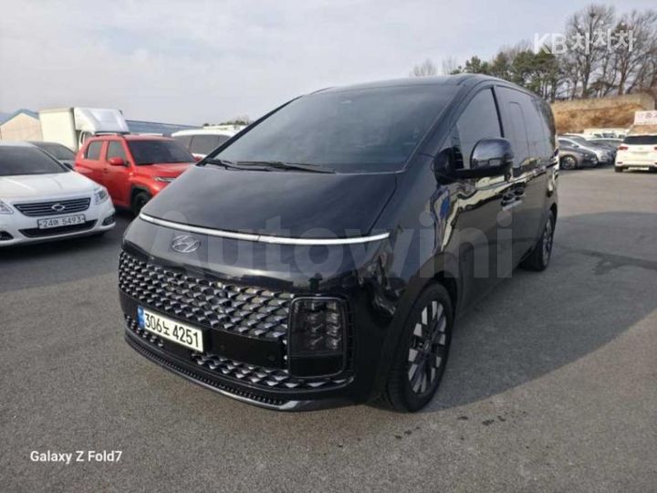 Hyundai Staria 2022 — 3