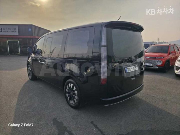 Hyundai Staria 2022 — 4