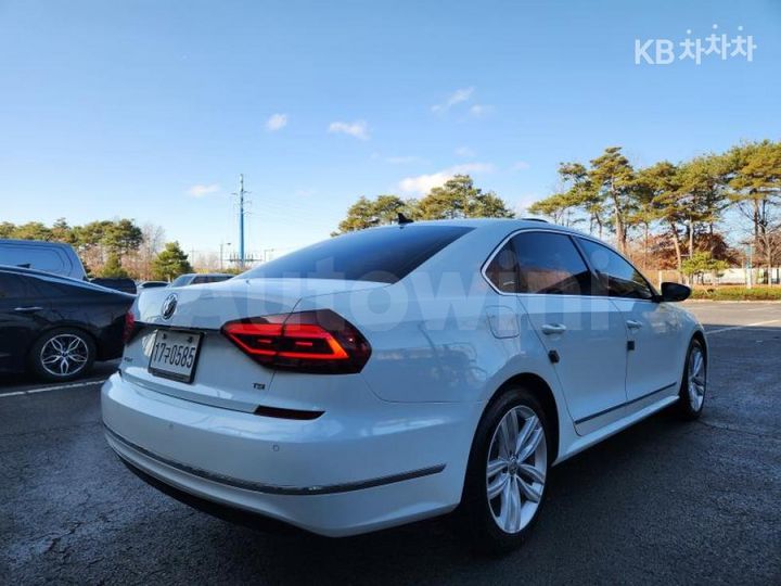 Volkswagen Passat 2018 — 5