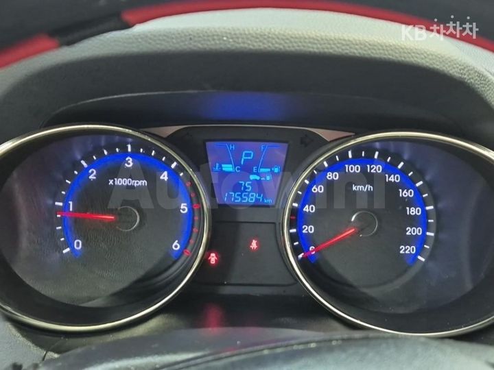 Hyundai Tucson 2011 — 5