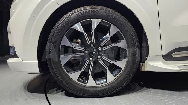 Kia Carnival 2022 — 5