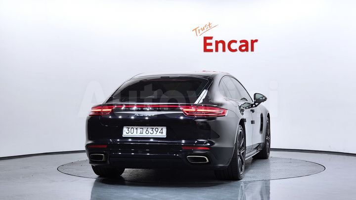 Porsche Panamera 2020 — 4