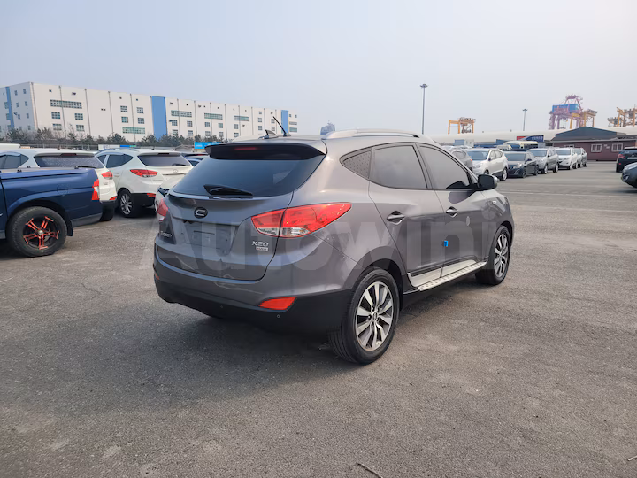 Hyundai Tucson 2011 — 5