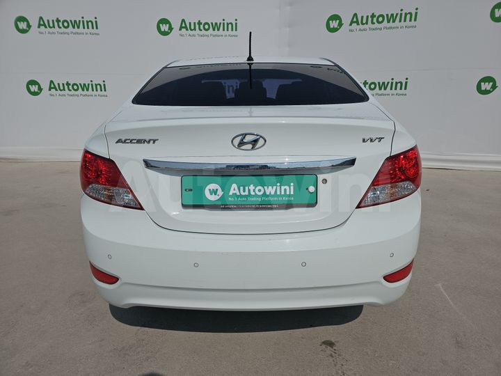 Hyundai Accent 2013 — 4