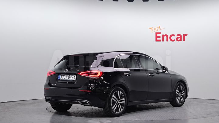 Mercedes Benz A Class 2022 — 2