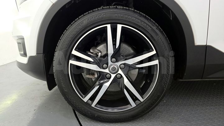 Volvo XC40 2021 — 5