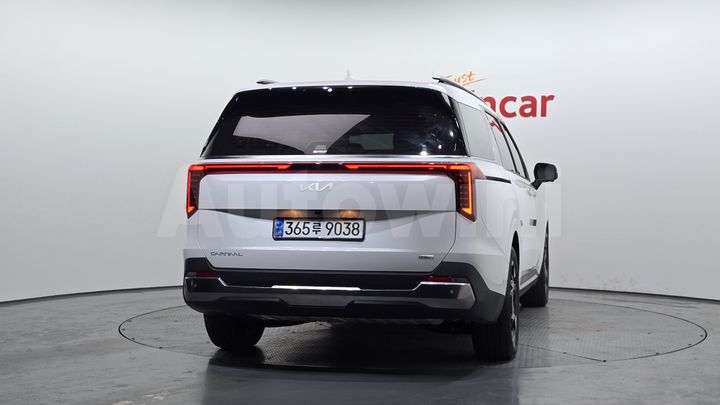 Kia Carnival 2024 — 4