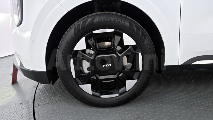 Kia Carnival 2024 — 5