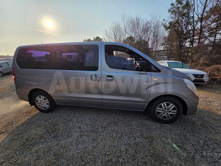 Hyundai Starex 2017 — 3