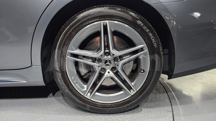 Mercedes Benz S Class 2022 — 5