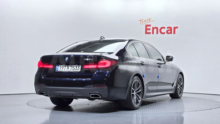BMW 5 Series 2021 — 2
