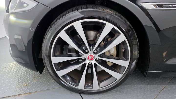 Jaguar XJ 2019 — 5