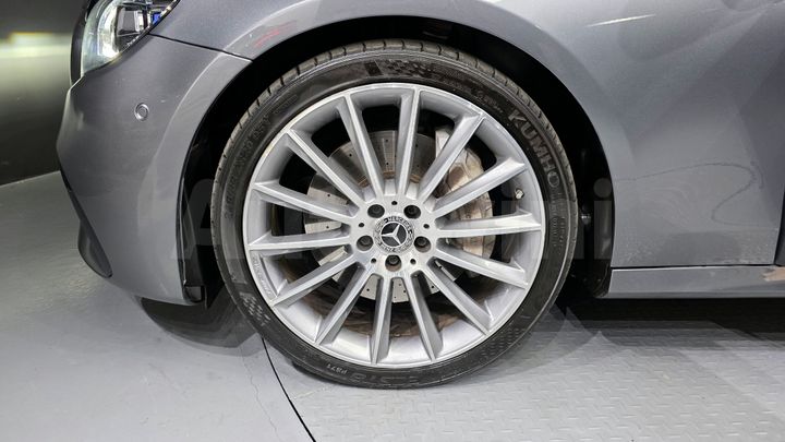 Mercedes-Benz E Class 2022 — 5