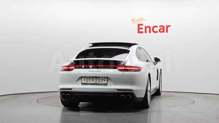 Porsche Panamera 2018 — 4