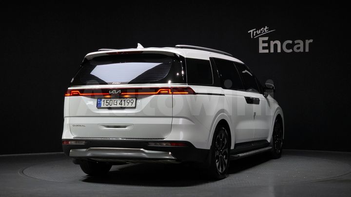 Kia Carnival 2023 — 3
