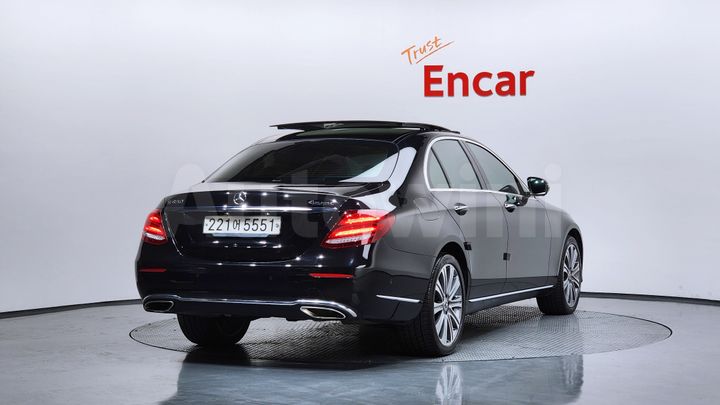 Mercedes Benz E Class 2020 — 3