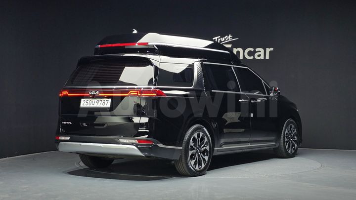 Kia Carnival 2022 — 2