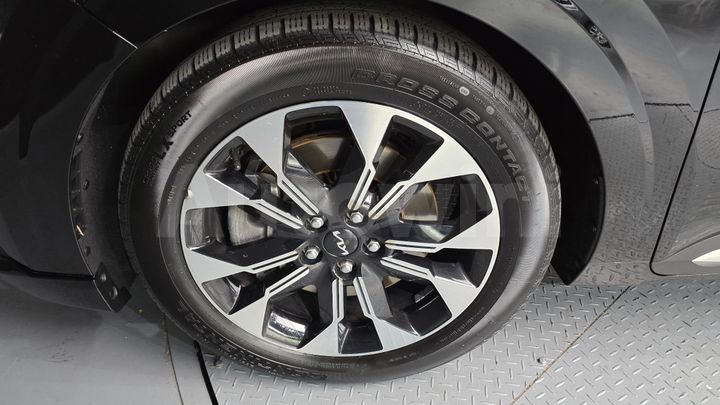 Kia Carnival 2022 — 5