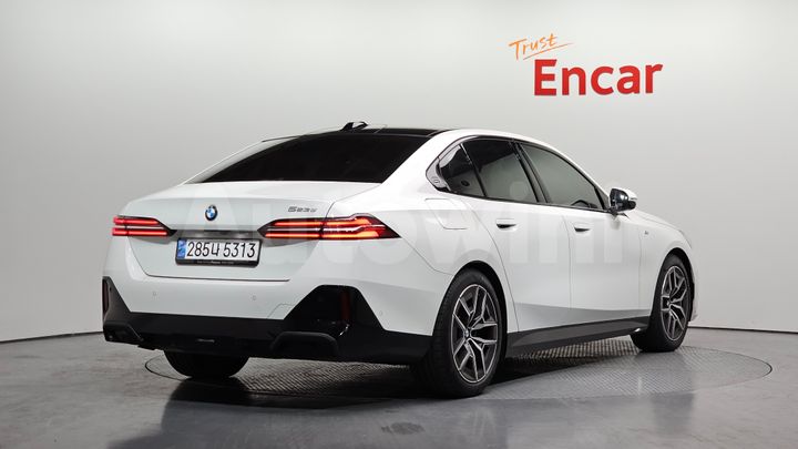 BMW 5 Series 2025 — 2