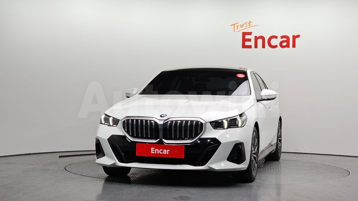 BMW 5 Series 2025 — 3