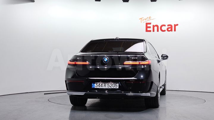 BMW 7 Series 2023 — 4