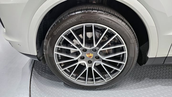 Porsche Cayenne 2021 — 5