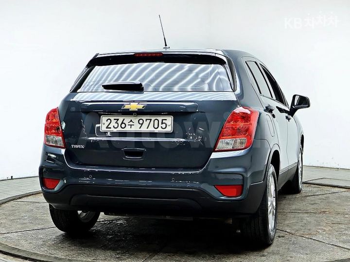 Chevrolet Trax 2020 — 3