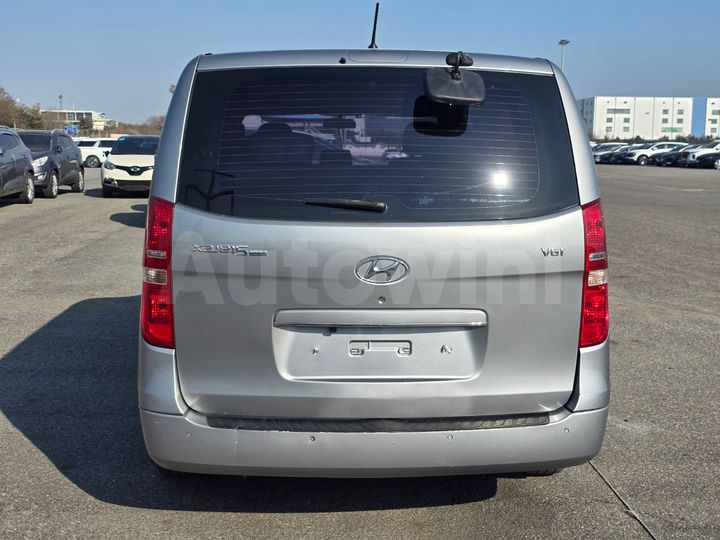Hyundai Starex 2018 — 5