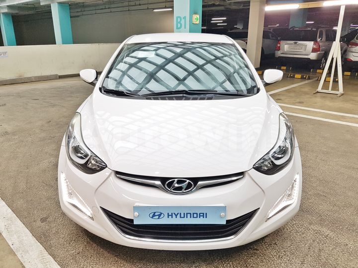 Hyundai Avante 2014 — 3