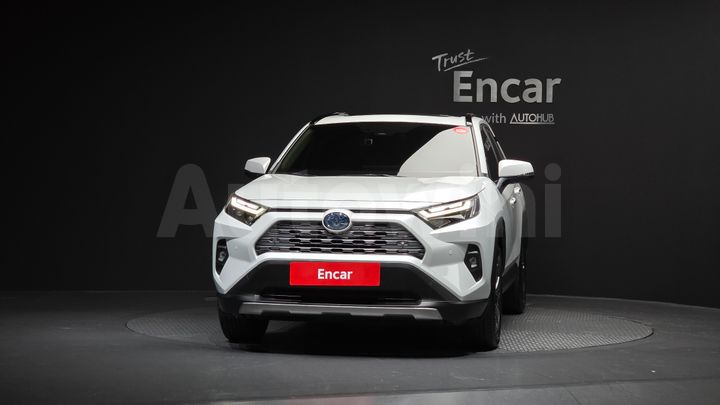 Toyota RAV4 2024 — 3