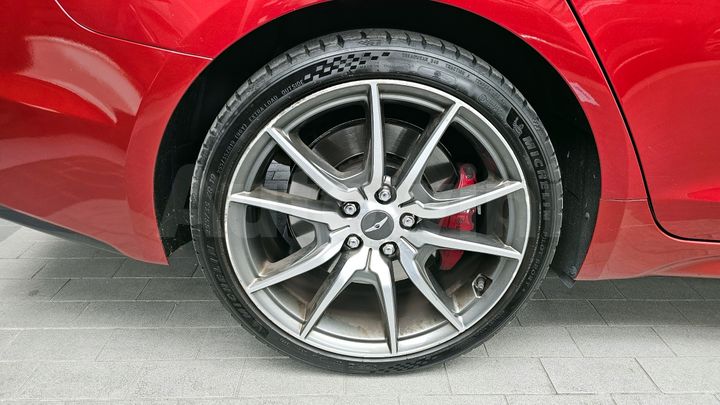 Genesis G70 2019 — 5