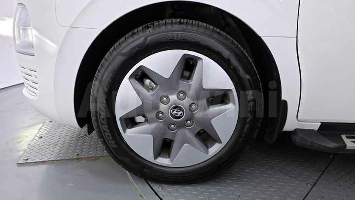 Hyundai Staria 2025 — 5
