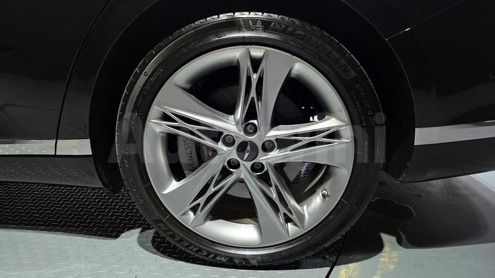 Genesis G90 2023 — 5