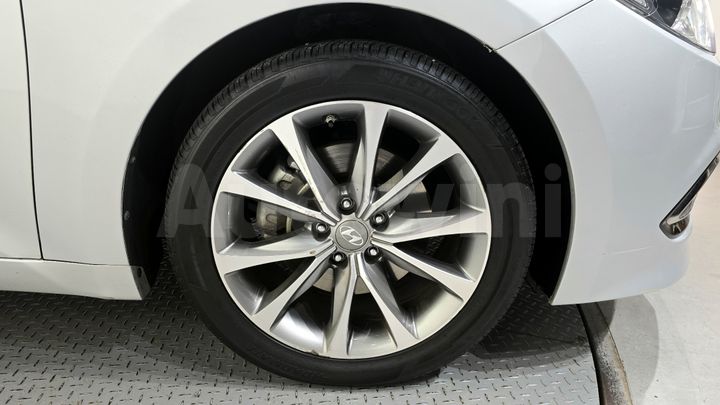 Hyundai Grandeur 2015 — 5
