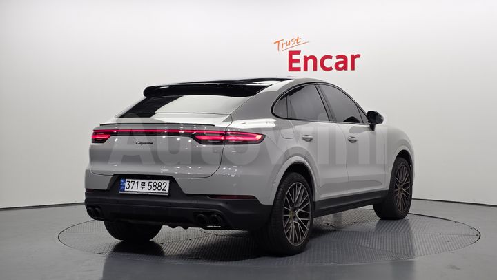 Porsche Cayenne 2023 — 2