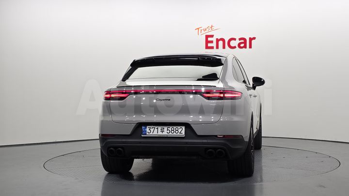 Porsche Cayenne 2023 — 4