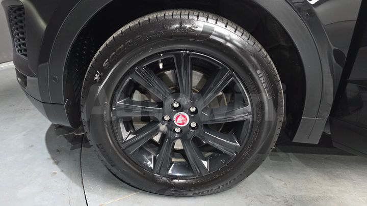 Jaguar E PACE