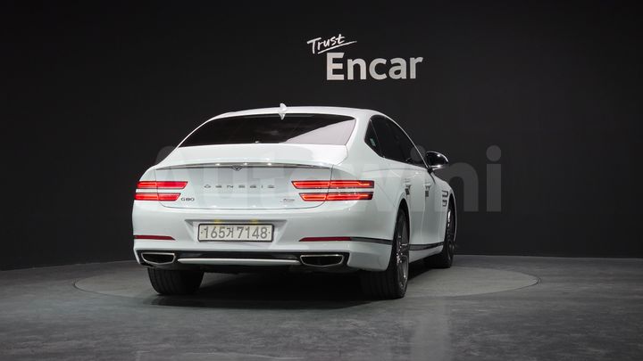 Genesis G80 2022 — 4