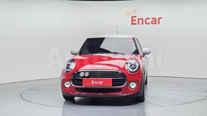 Mini Cooper 2020 — 3