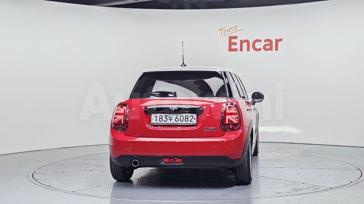 Mini Cooper 2020 — 4