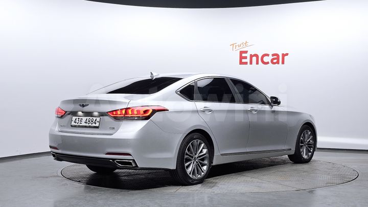 Hyundai Genesis 2015 — 2