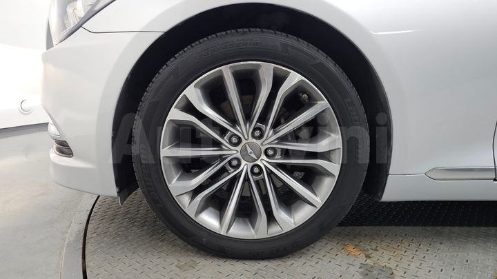Hyundai Genesis 2015 — 5