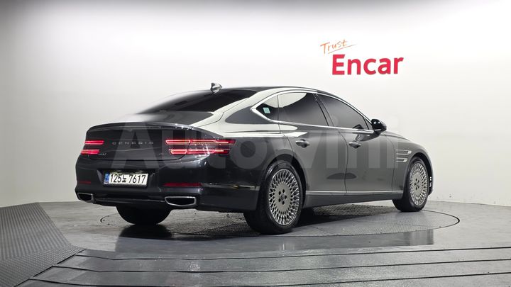 Genesis G80 2021 — 2