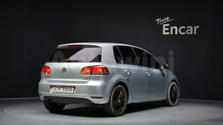 Volkswagen Golf 2011 — 2