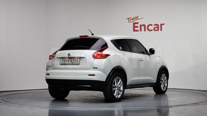 Nissan Juke 2014 — 3
