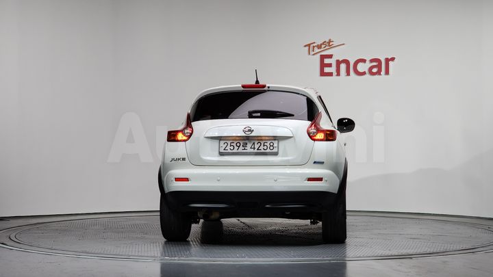 Nissan Juke 2014 — 5