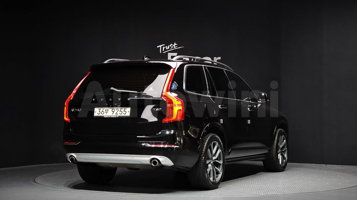 Volvo XC90 2018 — 2